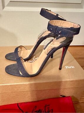 Christian Louboutin Denim Blue Heels 37.5 - Excellent w/ box & dust bag